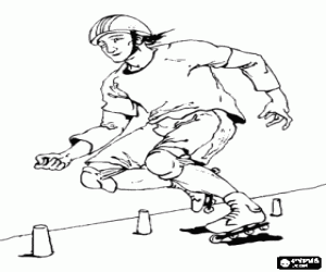 Colora Pattinatore in-linea del rullo su un esercizio di slalom