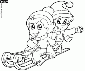 Colora Bambini hanno divertimento sulla slitta