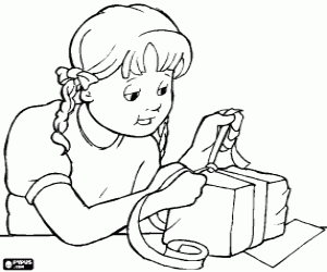 Colora La ragazza prepara un regalo per la mamma