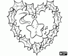 Corona di Natale a forma di cuore fatta di foglie di agrifoglio e di una stella al centro