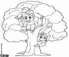 Il sogno di ogni bambino è di avere una casetta di legno sui rami di un albero